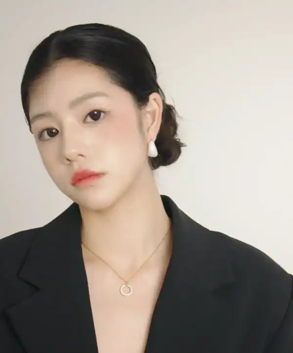 霧感白光耳環：圖片 4